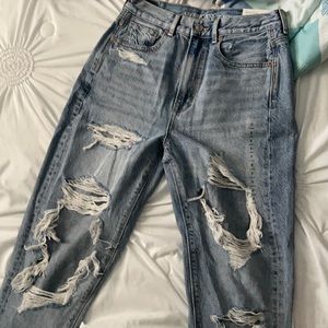 American eagle mom jeans